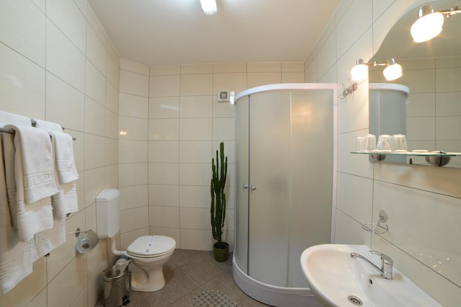 Hotel Lucy Star Cluj-Napoca Room photo